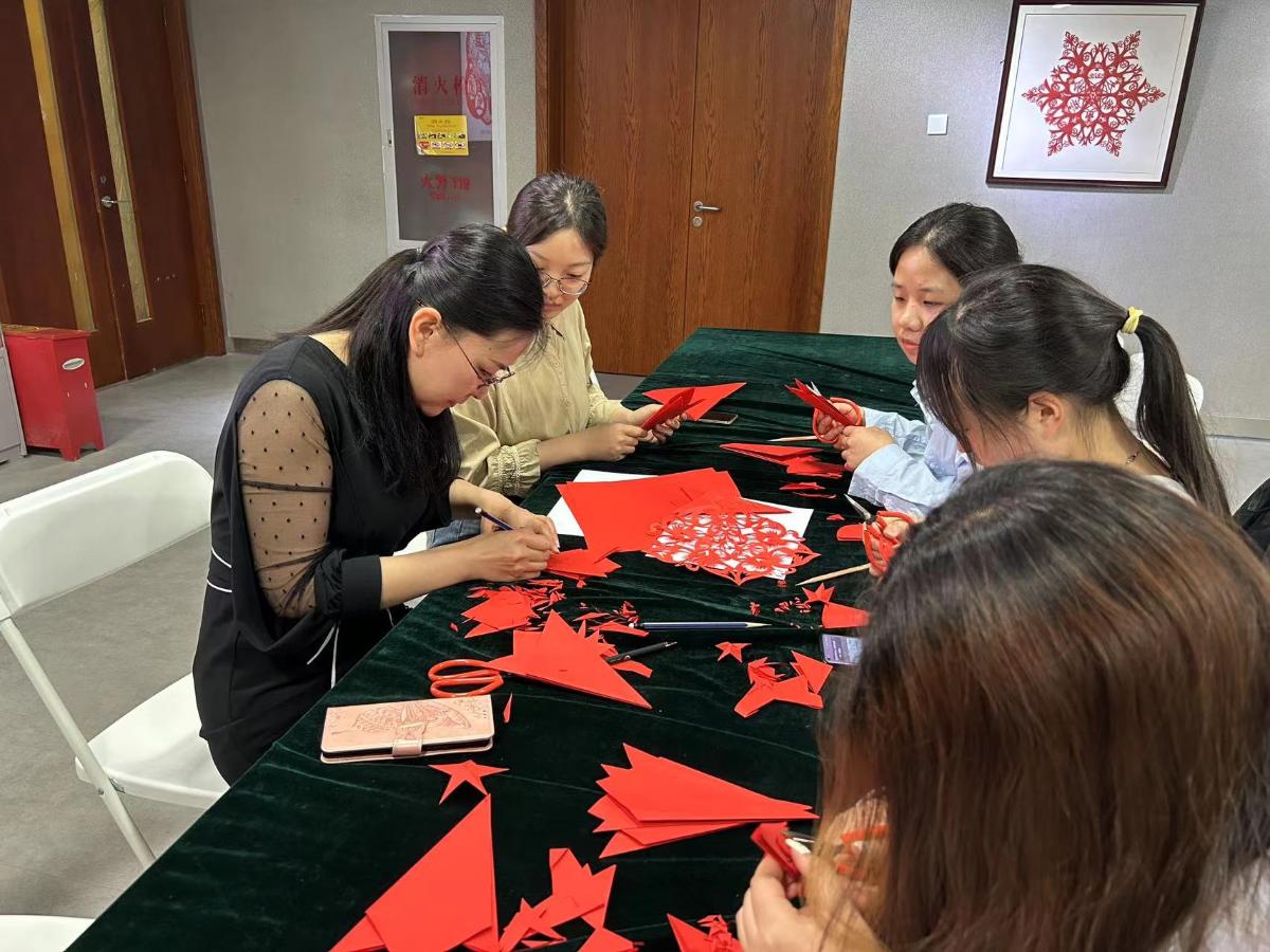 崇農尚美丨增強文化自信 非遺活動進校園，傳承文化血脈